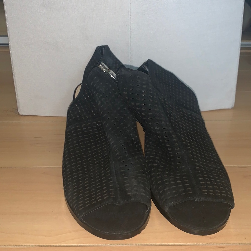 Vince Camuto black block heels